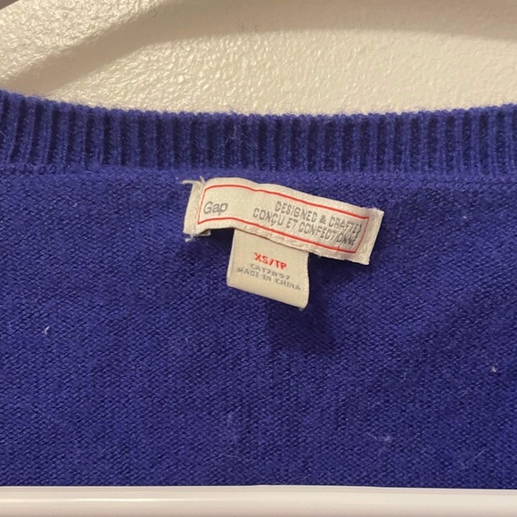 Gap Cardigan - Picture 2 of 2